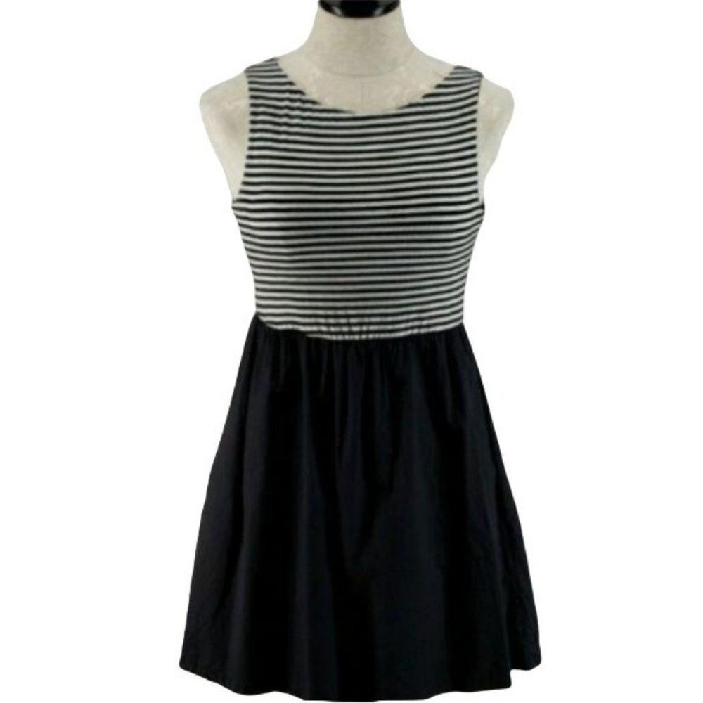 Black‎ and White Striped Sleeveless Mixed Media Fit and Flare Dress Small